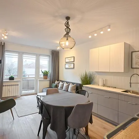 Apartman Hetmanska 23 *